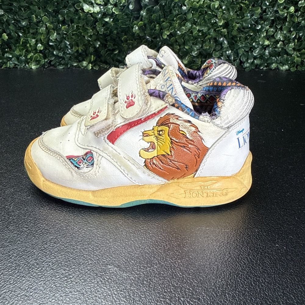 Vintage 90s Disney Lion King Simba Toddler Shoes Size 6 Pagoda Rare